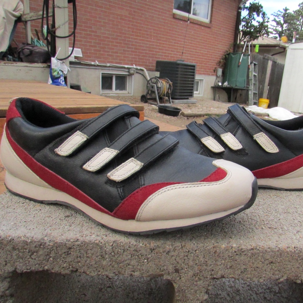 Clarks Vintage 3 Velcro Strap Leather Shoes